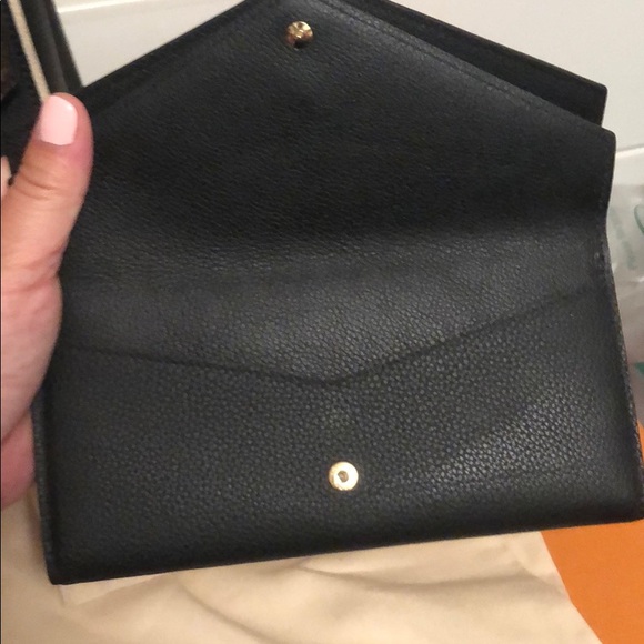 🖤✨LV Double V Black Satchel Wallet✨🖤 - Picture 10 of 12